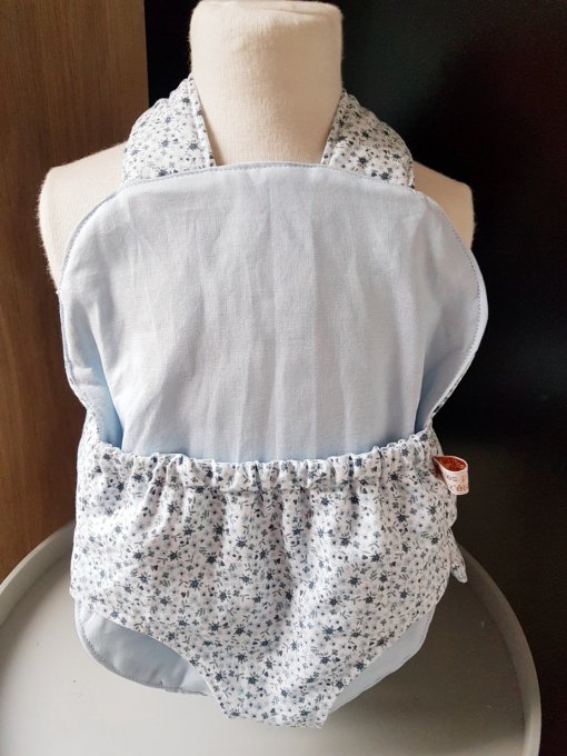 Porte bébé fleuri pour poupée Modèle Salomé  bleu