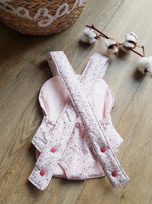 Porte bébé fleuri pour poupée Modèle Salomé  Rose