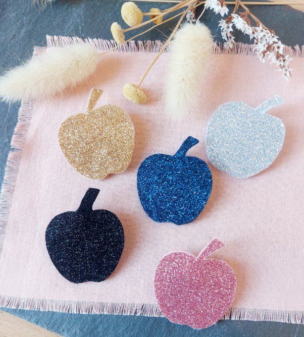 Broche pomme