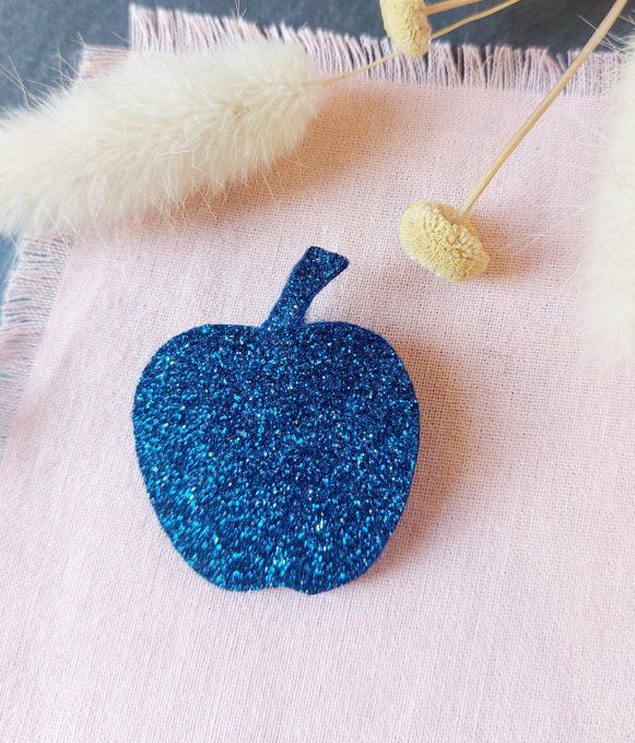 Broche pomme