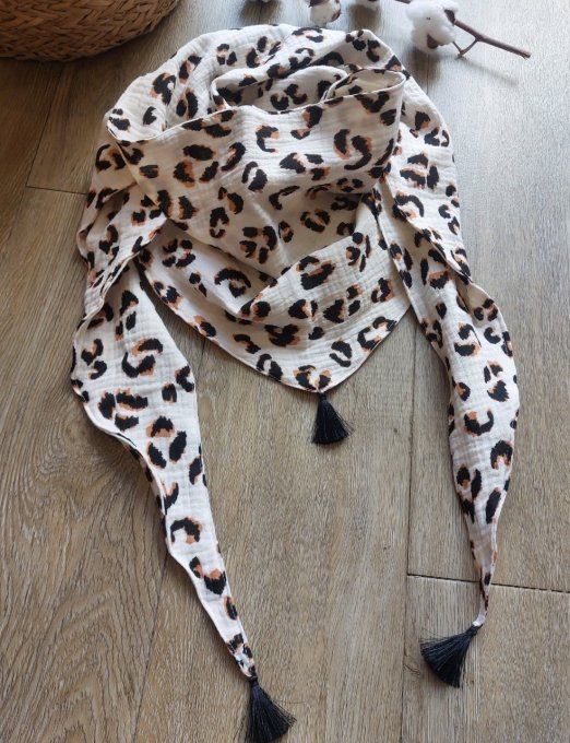 Foulard chèche gaze de coton écru  léopard