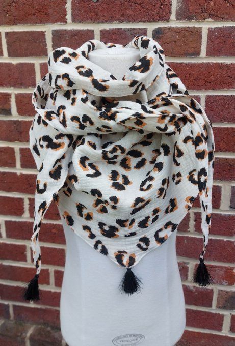 Foulard chèche gaze de coton écru  léopard