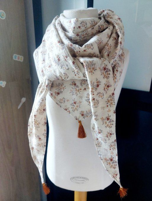 Foulard chèche gaze de coton écru motif fleuri