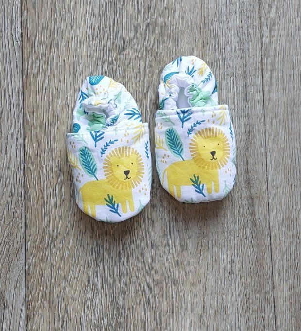 Chaussons bébé lion 2 tailles