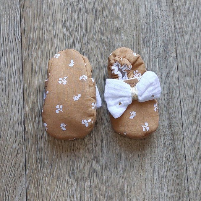 chaussons bébé Eglantine Camel 2 tailles