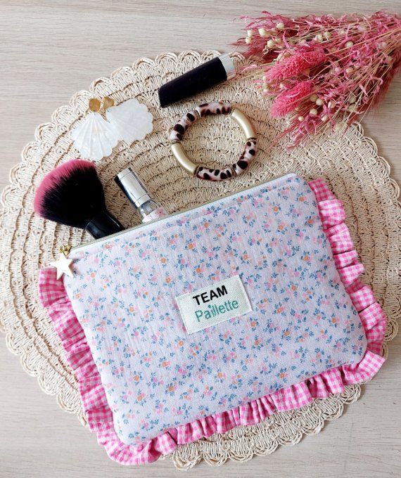 Trousses Froufrou fleuri fluo rose