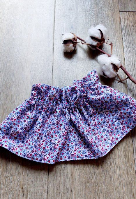 faux col froufrou fleuris