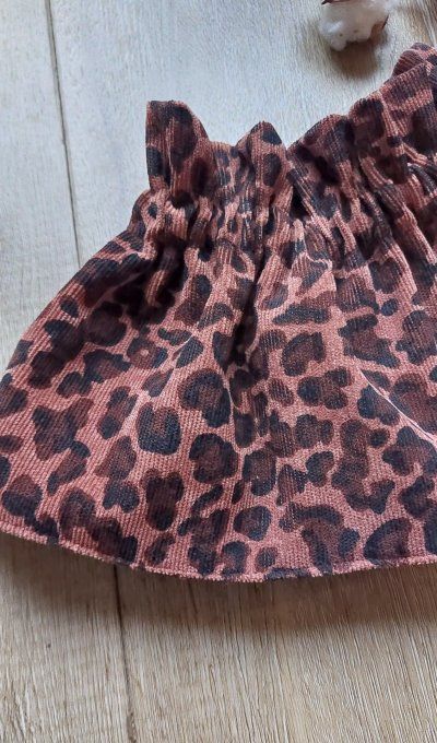 Faux col froufrou velours léopard